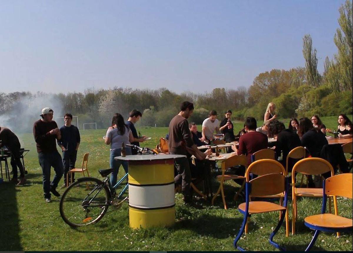 Reportage: à Metz, les jeunes interpellent les candidats
