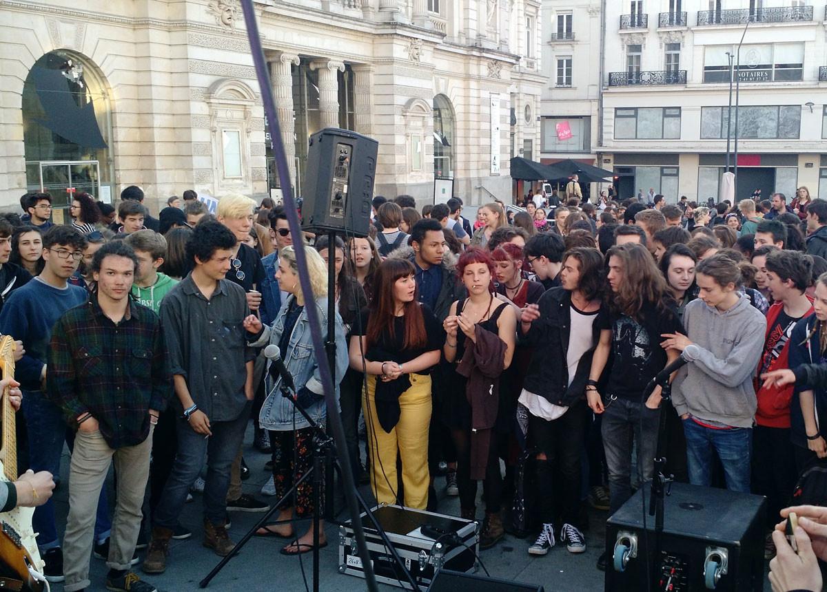 Cover Image for REPORTAGE : à Angers les jeunes mobilisés