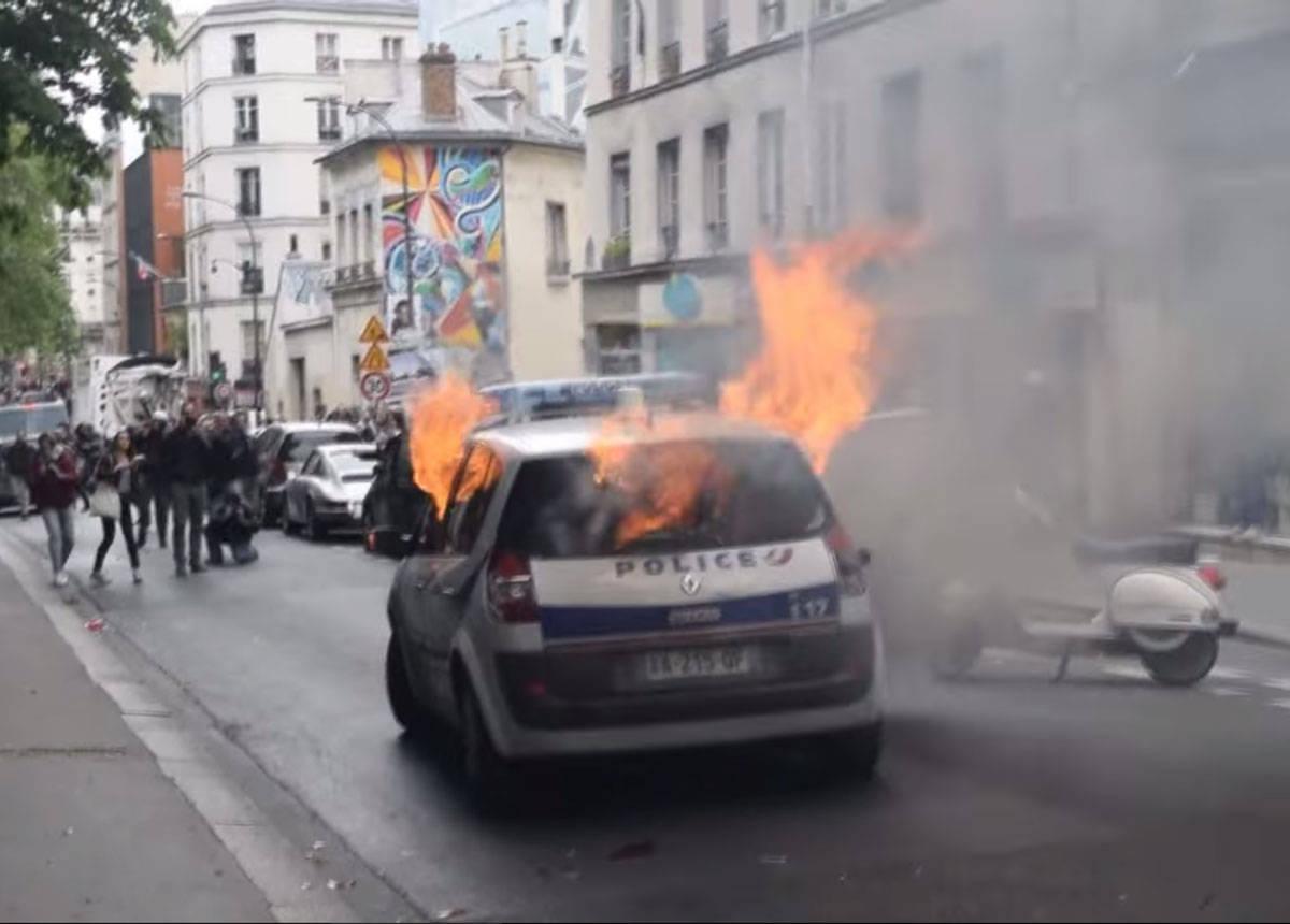Cover Image for Procès du Quai de Valmy : l’exemple avant la justice
