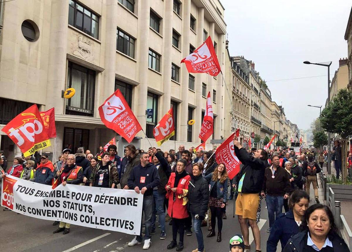 Un premier mai réussi avec plus de 300 000 manifestants