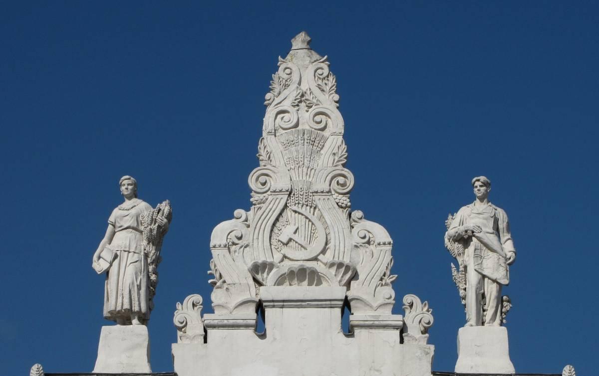 Cover Image for Que pensent les jeunes du communisme ?