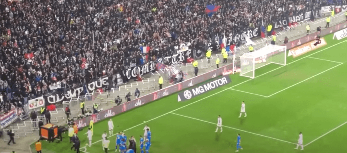 Cover Image for Match OL-OM interrompu : plus jamais ça !