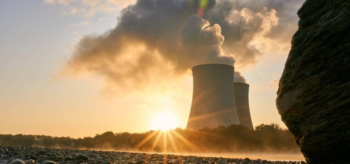 Roussel et Macron s’opposent sur l’avenir du nucléaire