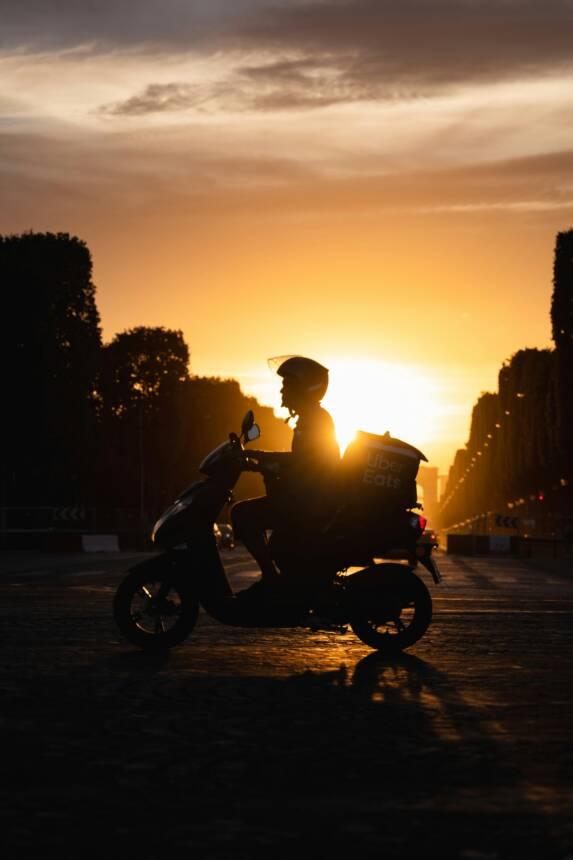 Nouveaux monopoles et contrôle des données : le cas Uber eats