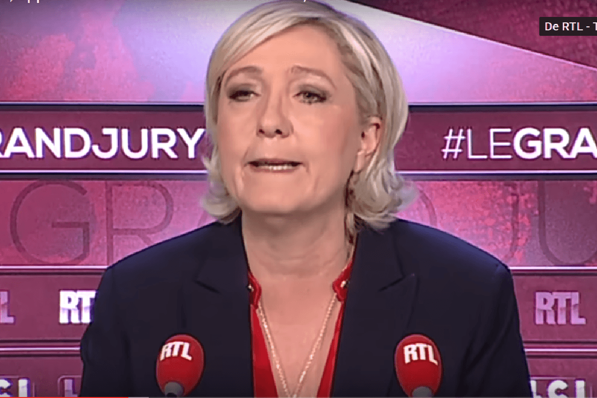 Cover Image for Le Pen en guerre contre les musulmans