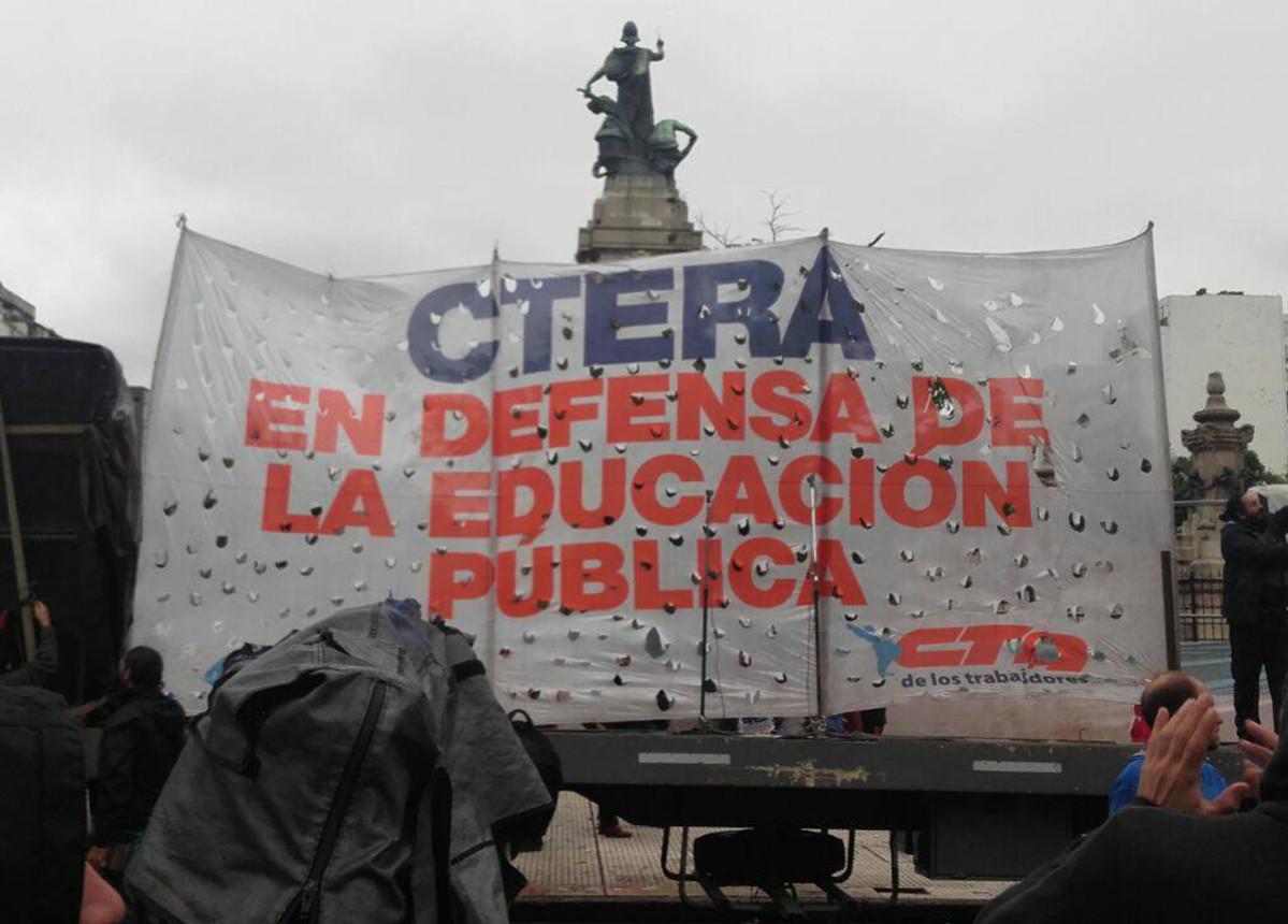 Cover Image for En Argentine, mobilisation sociale contre l’austérité